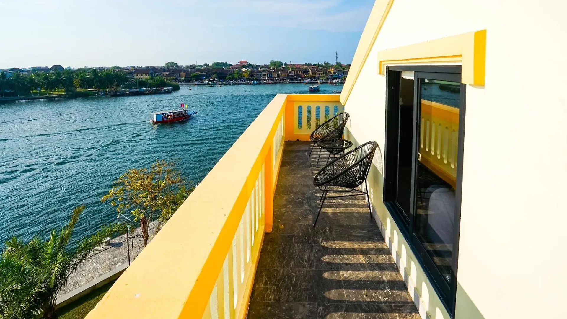 Koi Riverside Apartments Hội An